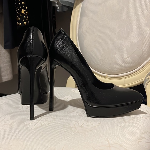 SAINT LAURENT BLACK LEATHER PLATFORM PUMPS - Picture 7 of 9